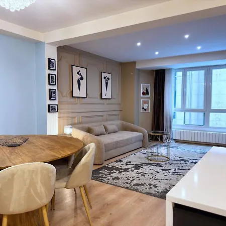 شقة Charming In The Center Of