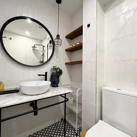 Charming In The Center Of Appartamento Vigo