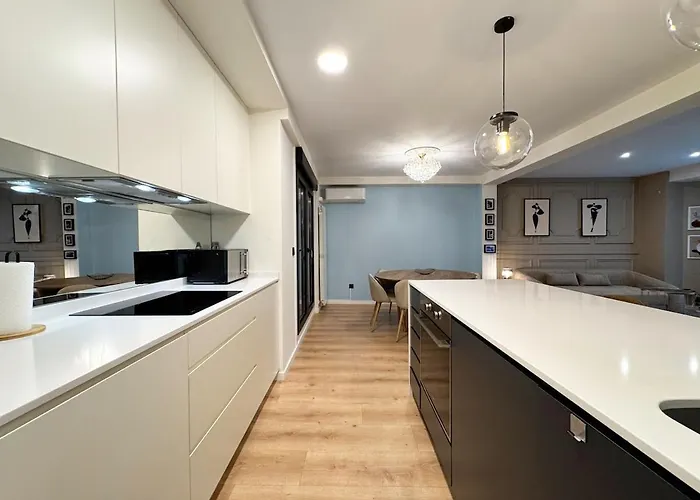 Charming In The Center Of *